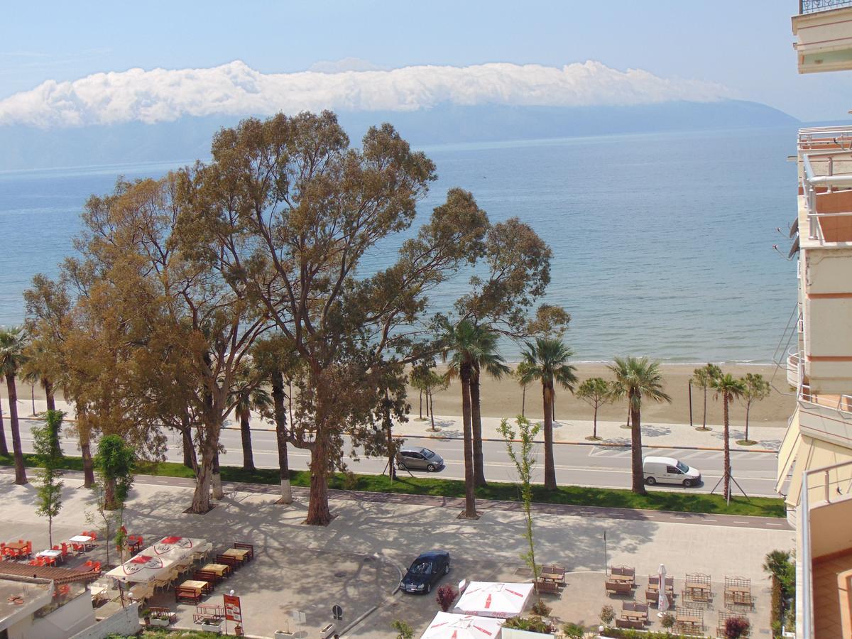 Janine's Seafront *